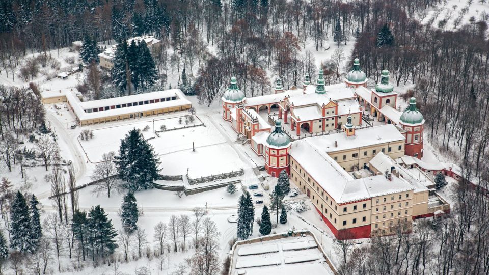 Na Svatou Horu musíte vyšlapat pěšky