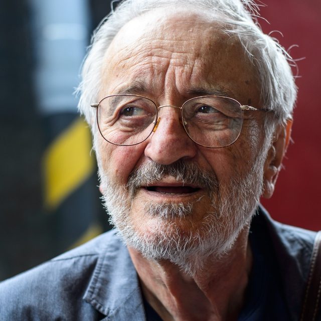 Vedle Wericha seděla tehdy Stella Zázvorková a ta,  když se lidi smáli,  mu vždycky do ucha zakřičela,  co jsme říkali. A on se potom smál sólo,  vzpomíná Milan Lasica | foto: Fotobanka Profimedia